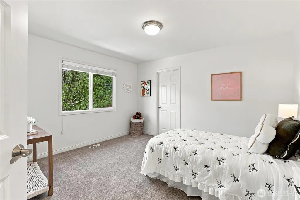 1006 270th Court SE Sammamish WA 98075