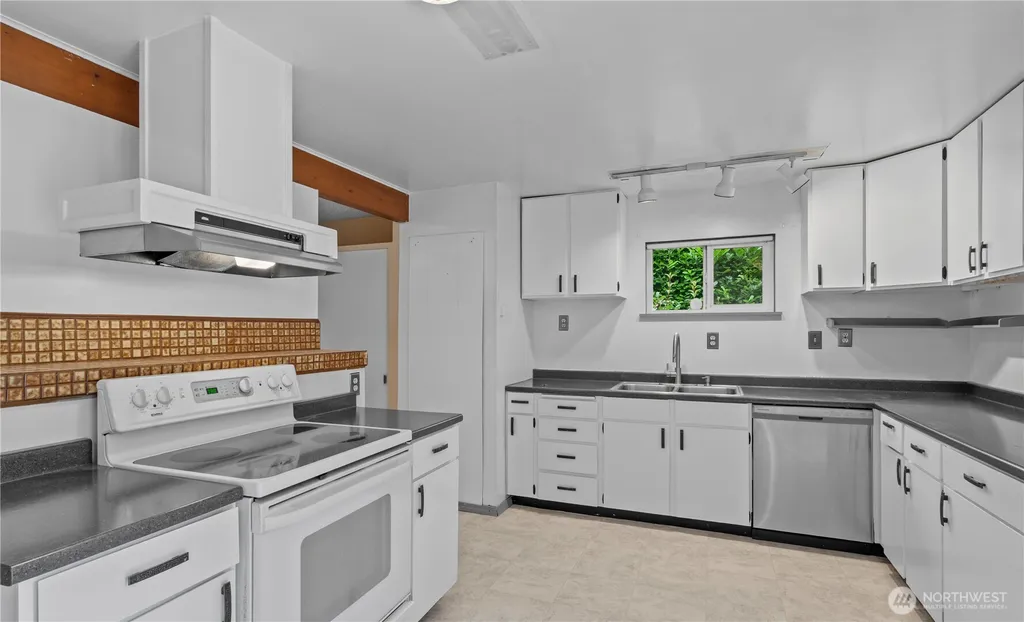 20906 106th St E Bonney Lake WA 98391