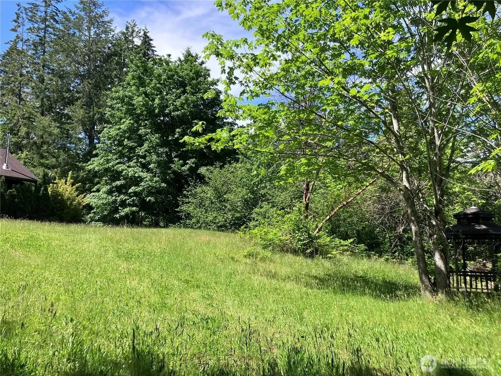 4293 E Pickering Road Shelton WA 98584