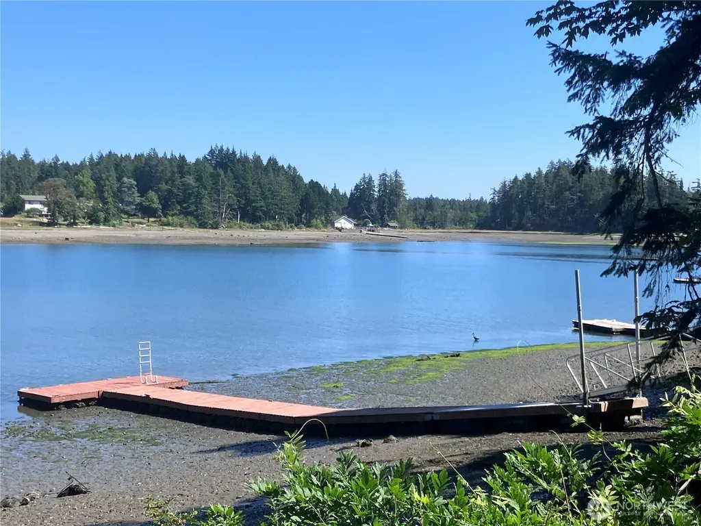4293 E Pickering Road Shelton WA 98584