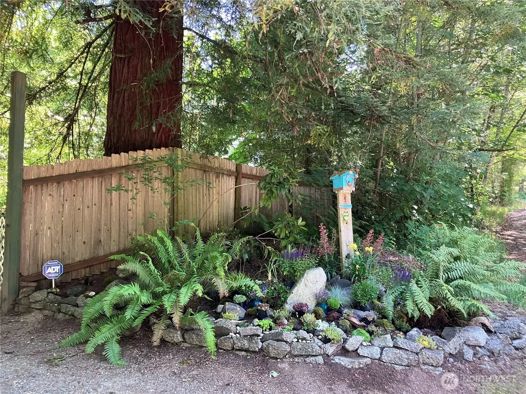 4293 E Pickering Road Shelton WA 98584