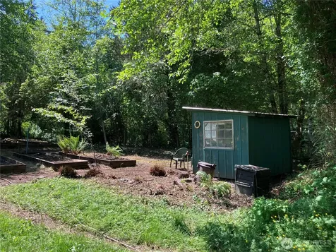 4293 E Pickering Road Shelton WA 98584
