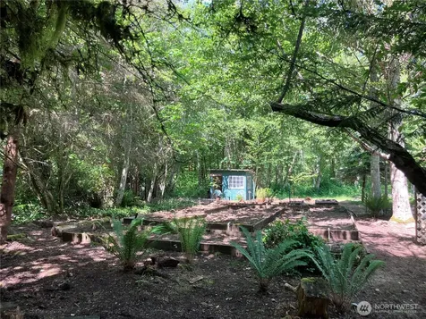 4293 E Pickering Road Shelton WA 98584