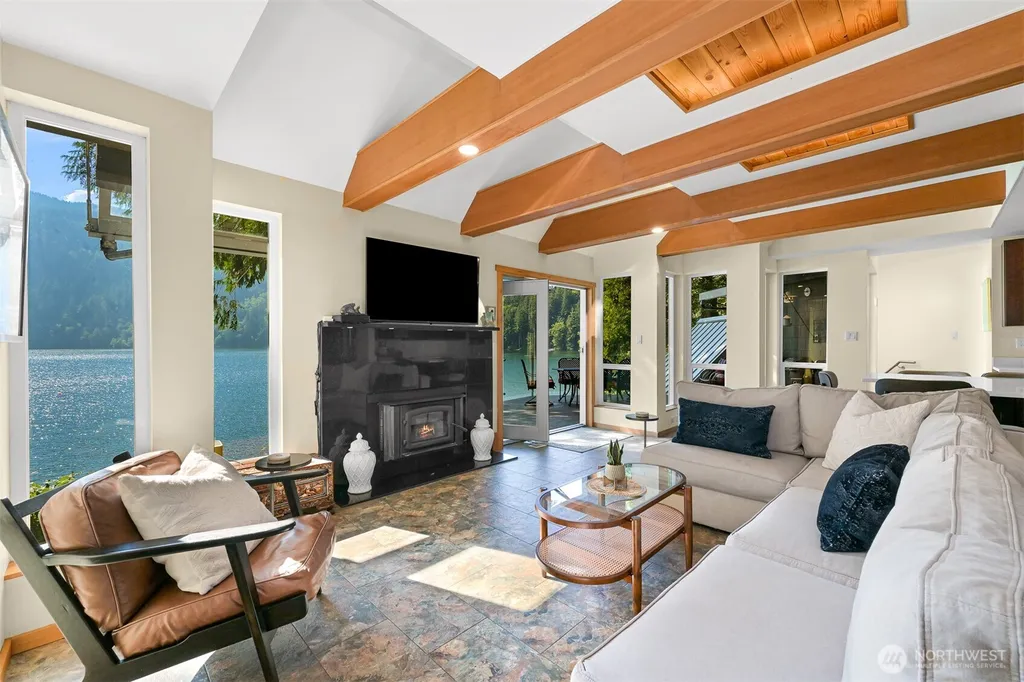 1458 Roy Road Bellingham WA 98229