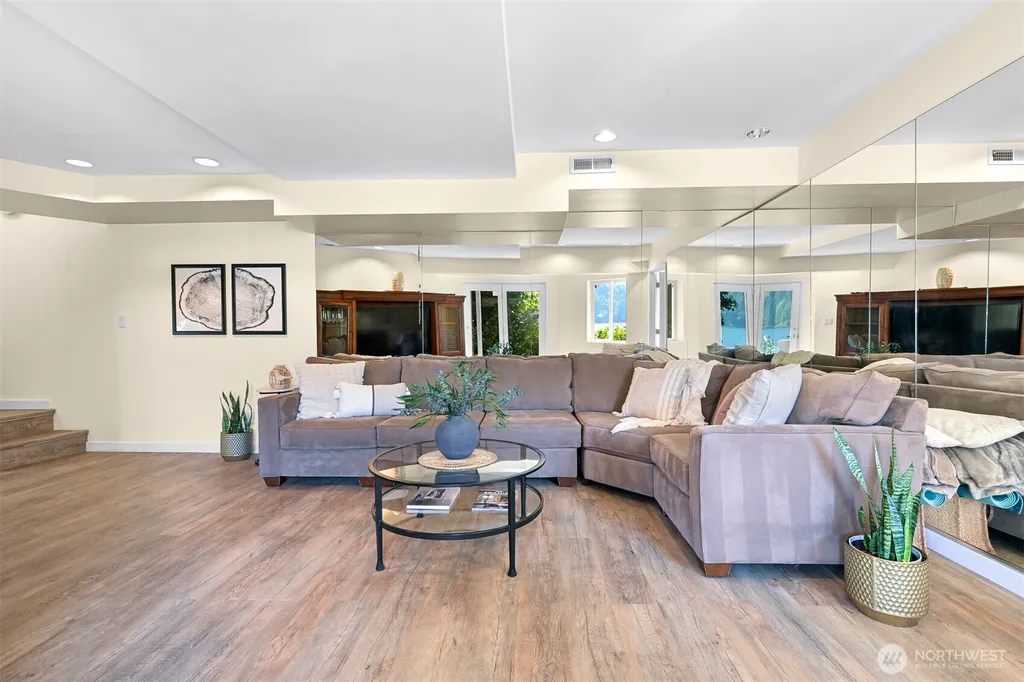 1458 Roy Road Bellingham WA 98229