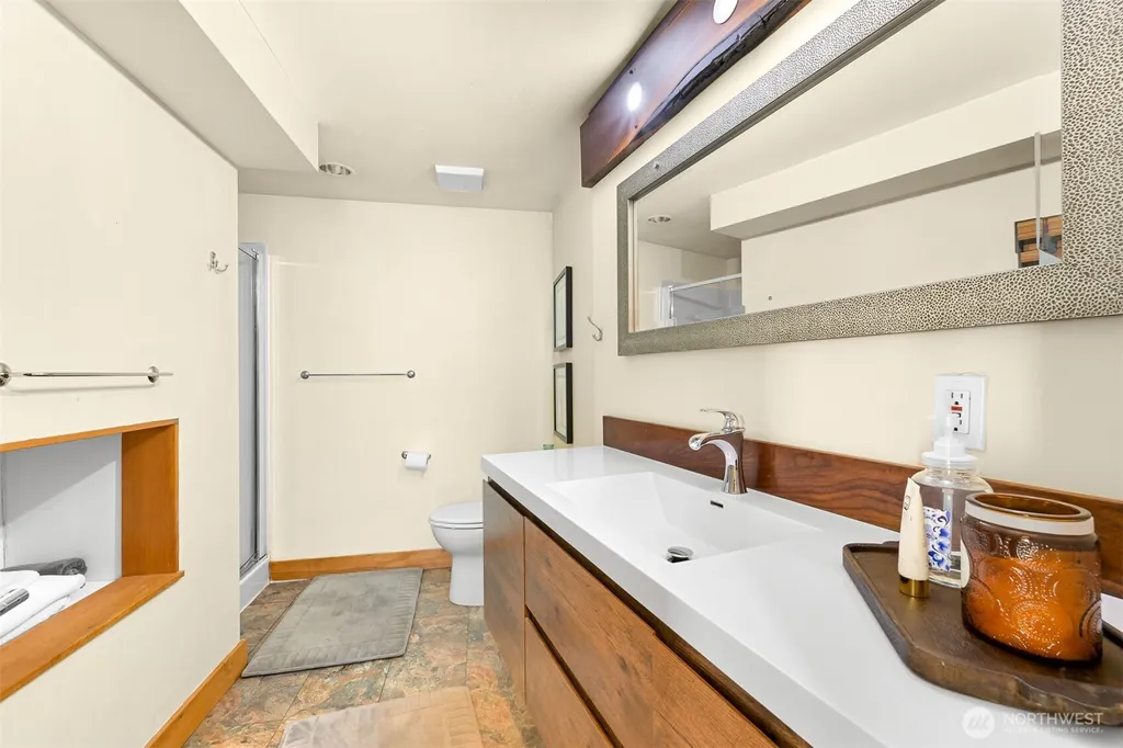 1458 Roy Road Bellingham WA 98229