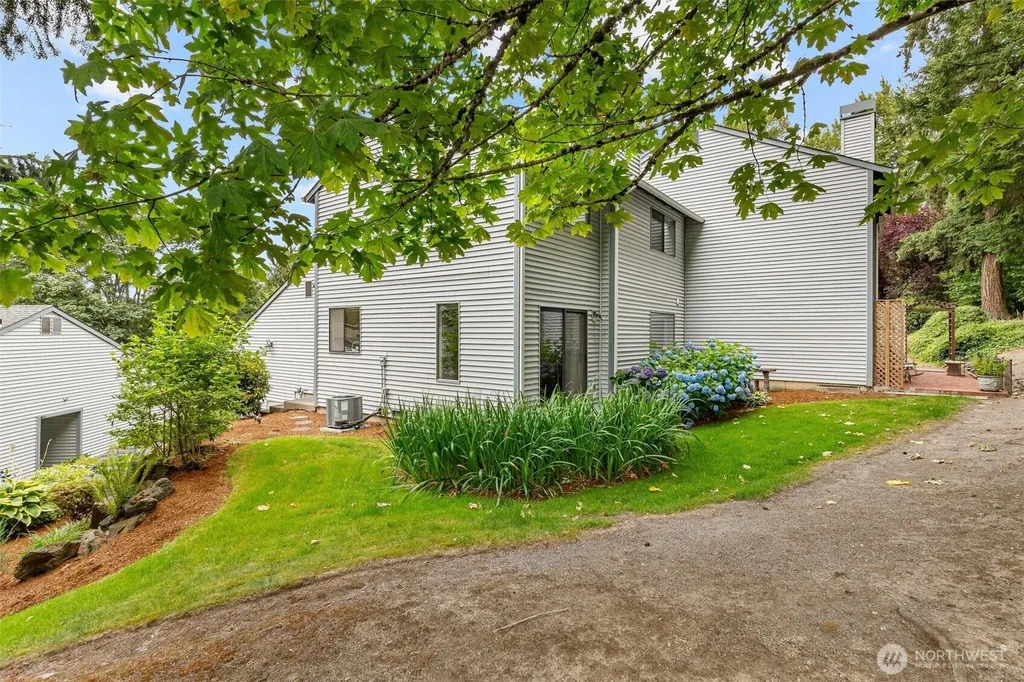 11306 101st Place NE Kirkland WA 98033