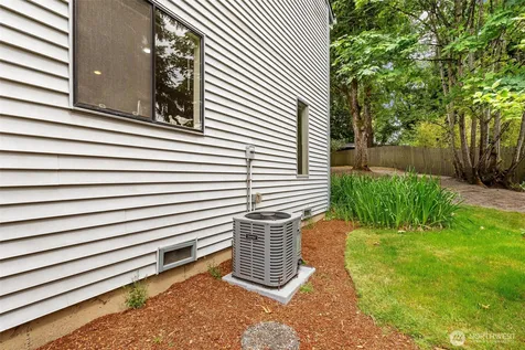 11306 101st Place NE Kirkland WA 98033