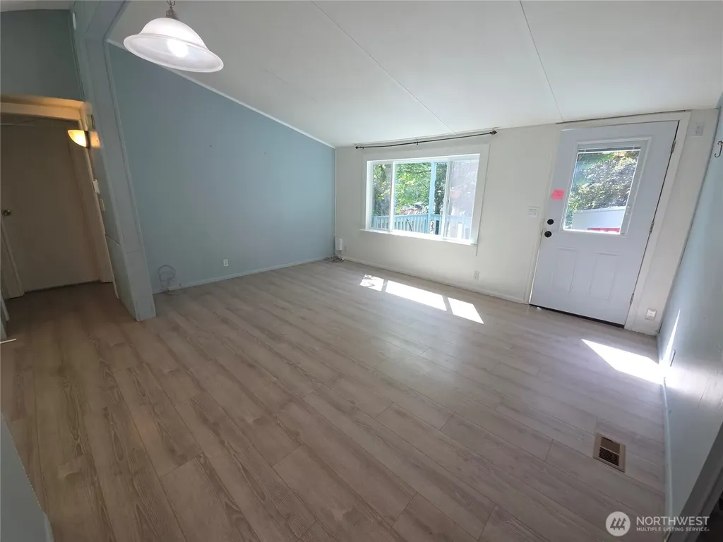 482 Hilltop Drive Sedro Woolley WA 98284