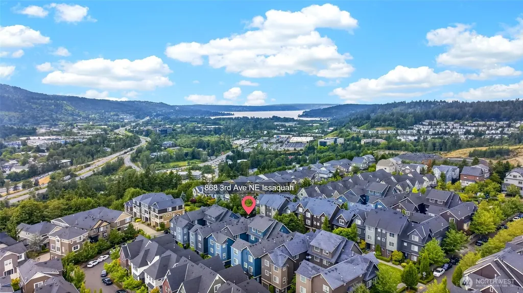 868 3rd Avenue NE Issaquah WA 98029