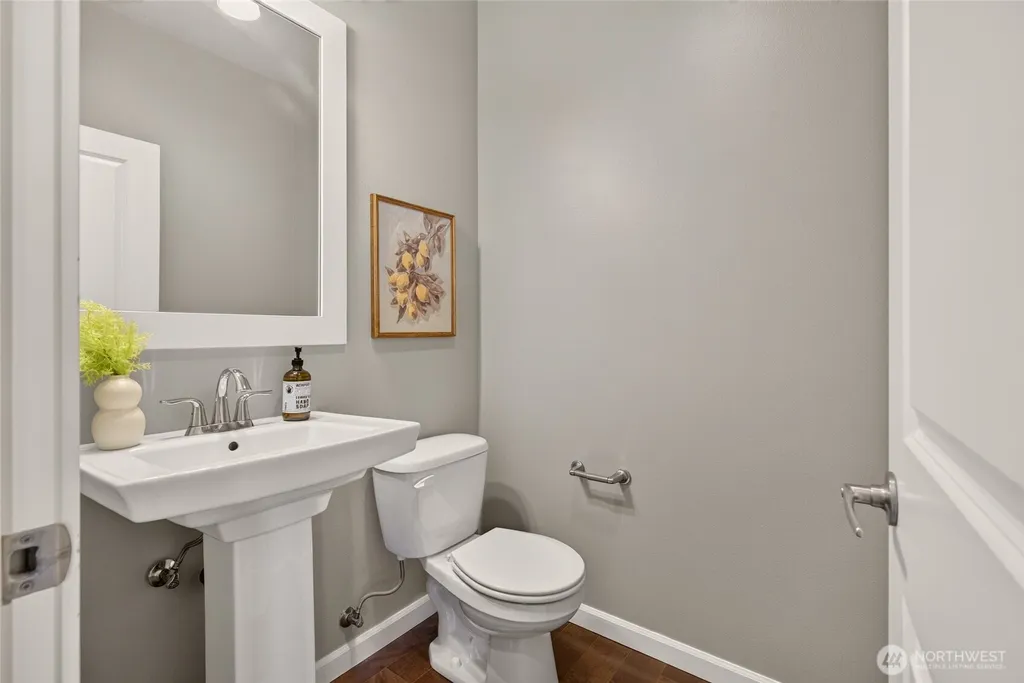 868 3rd Avenue NE Issaquah WA 98029