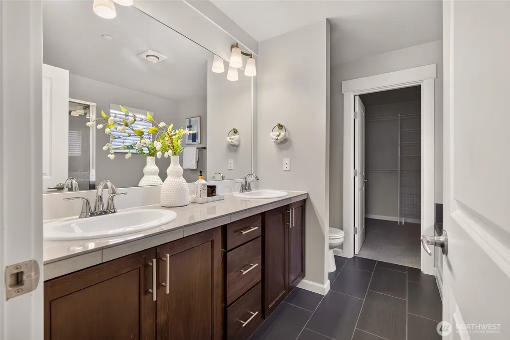 868 3rd Avenue NE Issaquah WA 98029