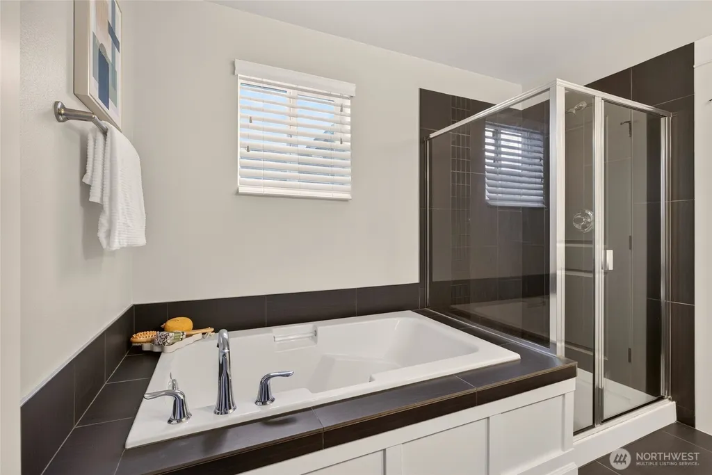 868 3rd Avenue NE Issaquah WA 98029