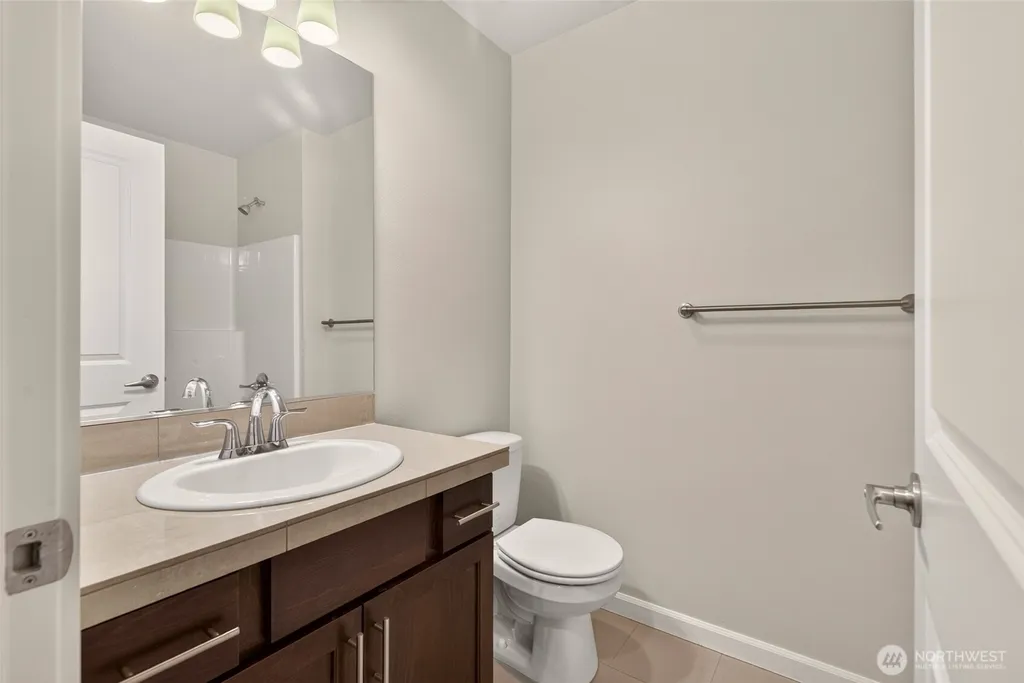 868 3rd Avenue NE Issaquah WA 98029