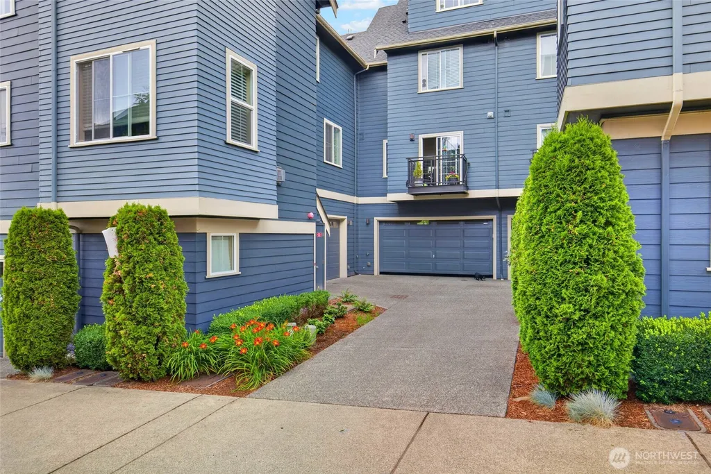 868 3rd Avenue NE Issaquah WA 98029