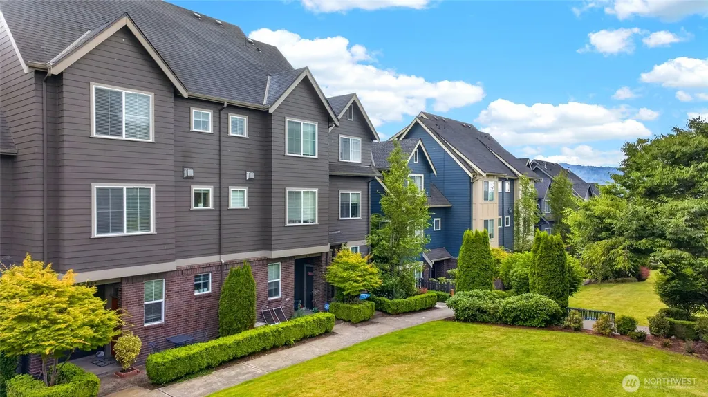 868 3rd Avenue NE Issaquah WA 98029