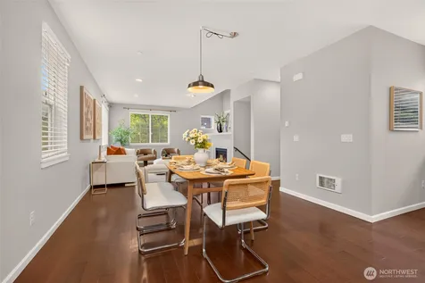 868 3rd Avenue NE Issaquah WA 98029