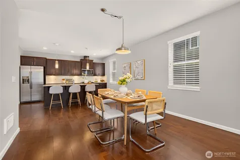 868 3rd Avenue NE Issaquah WA 98029