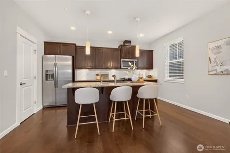 868 3rd Avenue NE Issaquah WA 98029