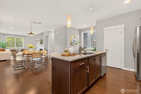 868 3rd Avenue NE Issaquah WA 98029