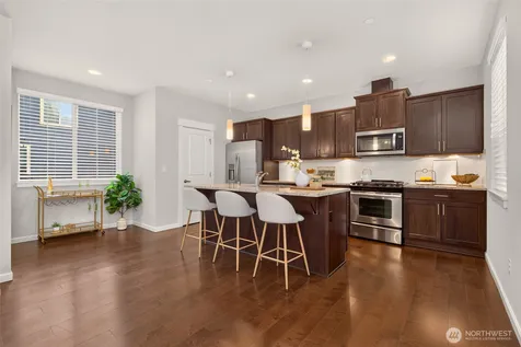 868 3rd Avenue NE Issaquah WA 98029
