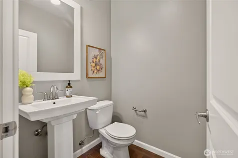 868 3rd Avenue NE Issaquah WA 98029