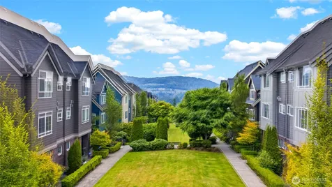 868 3rd Avenue NE Issaquah WA 98029