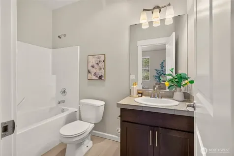 868 3rd Avenue NE Issaquah WA 98029