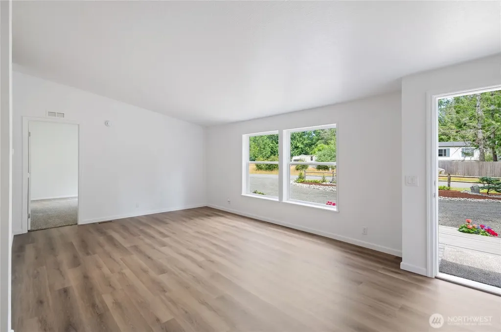 21 Willopa Road Shelton WA 98584