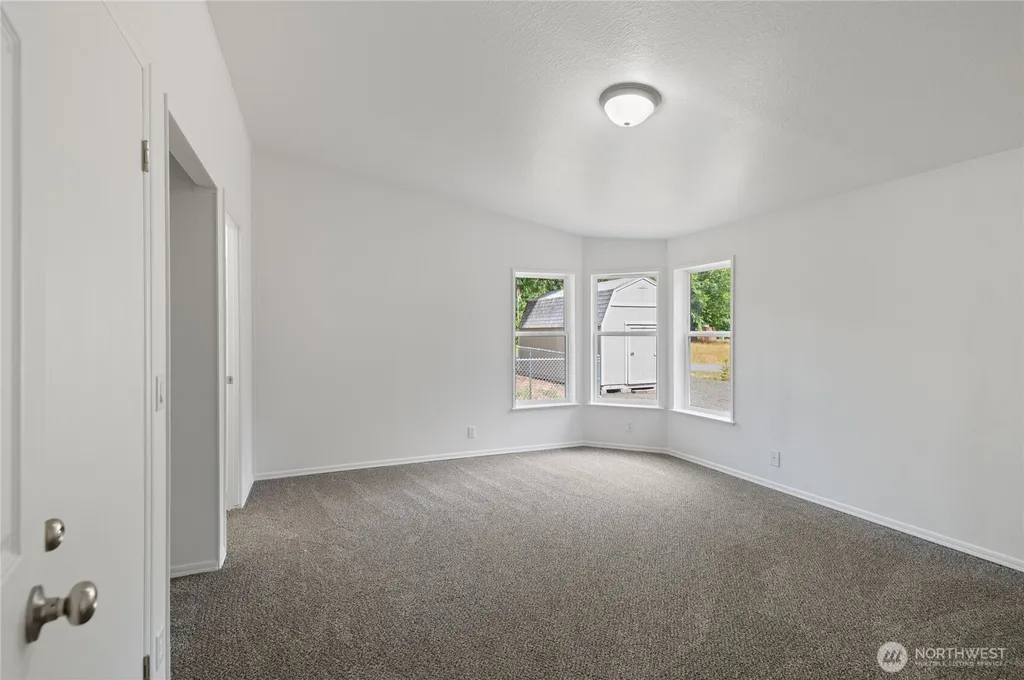 21 Willopa Road Shelton WA 98584