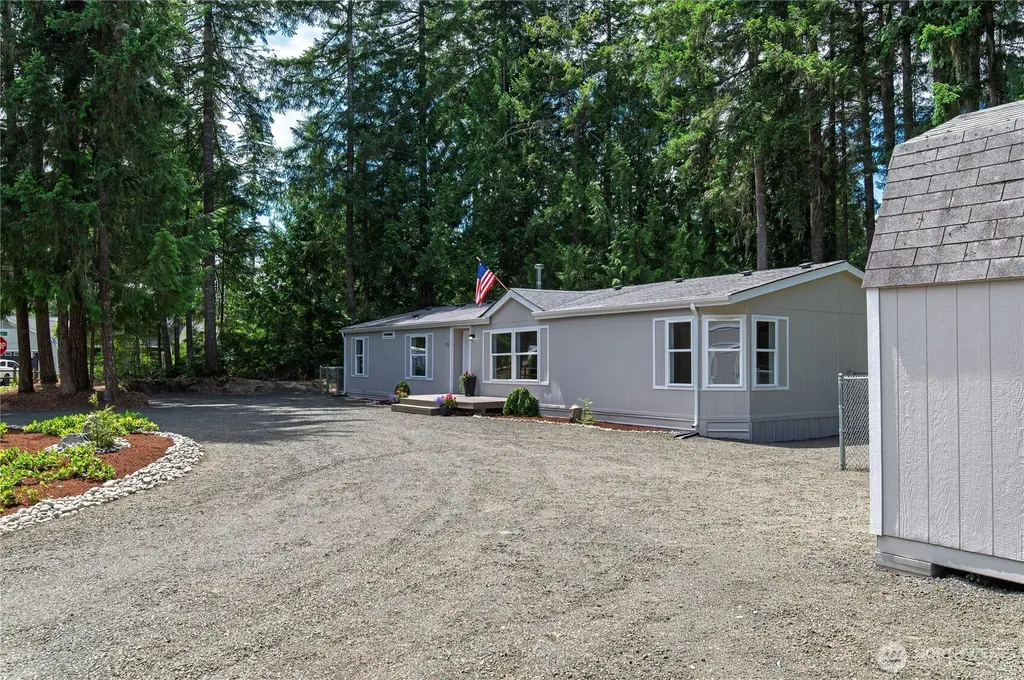 21 Willopa Road Shelton WA 98584