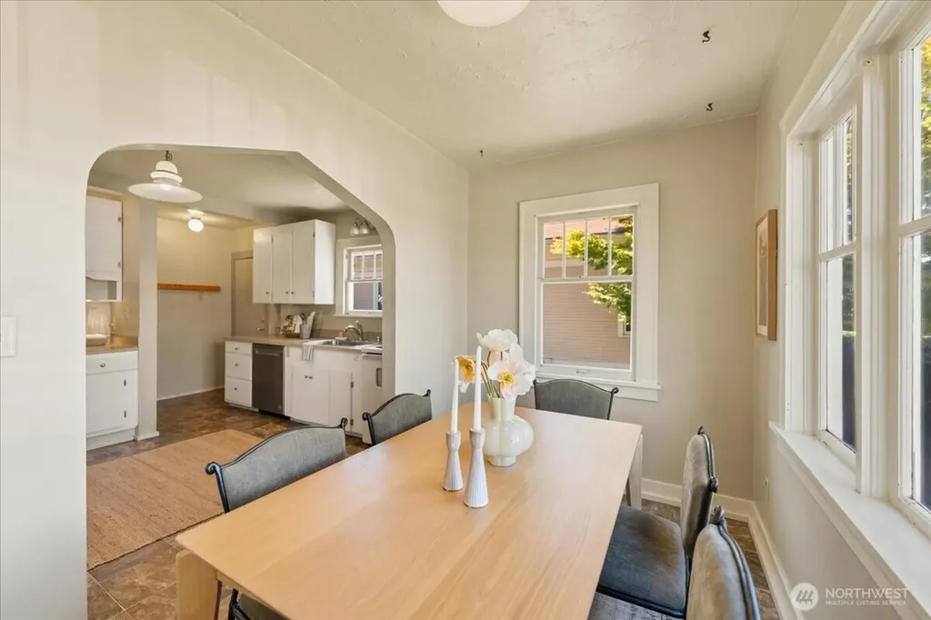 228 4th Avenue N Edmonds WA 98020