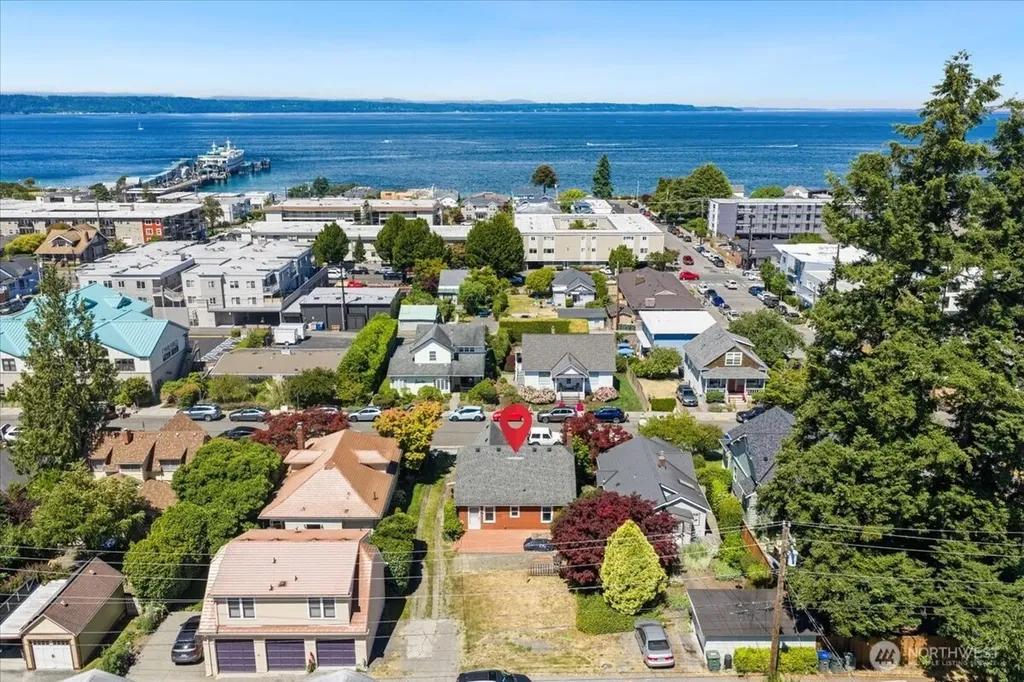 228 4th Avenue N Edmonds WA 98020
