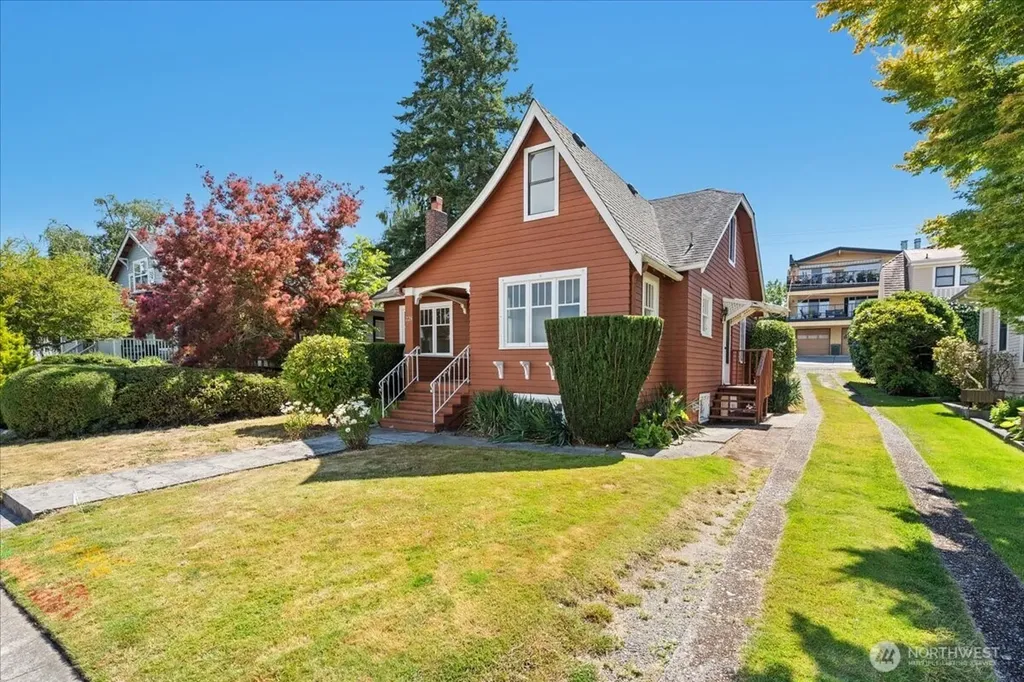 228 4th Avenue N Edmonds WA 98020