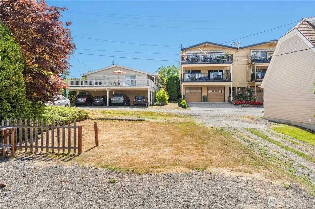 228 4th Avenue N Edmonds WA 98020