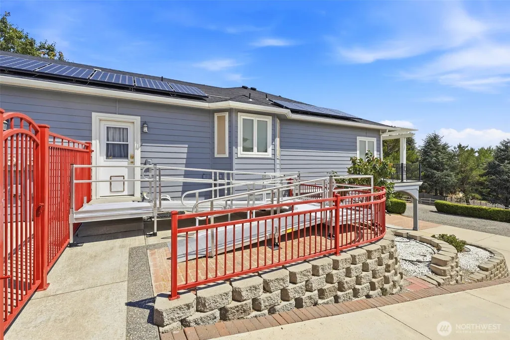 4004 Desert Plateau Pasco WA 99301