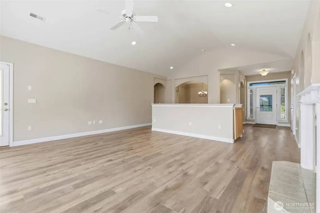 4004 Desert Plateau Pasco WA 99301