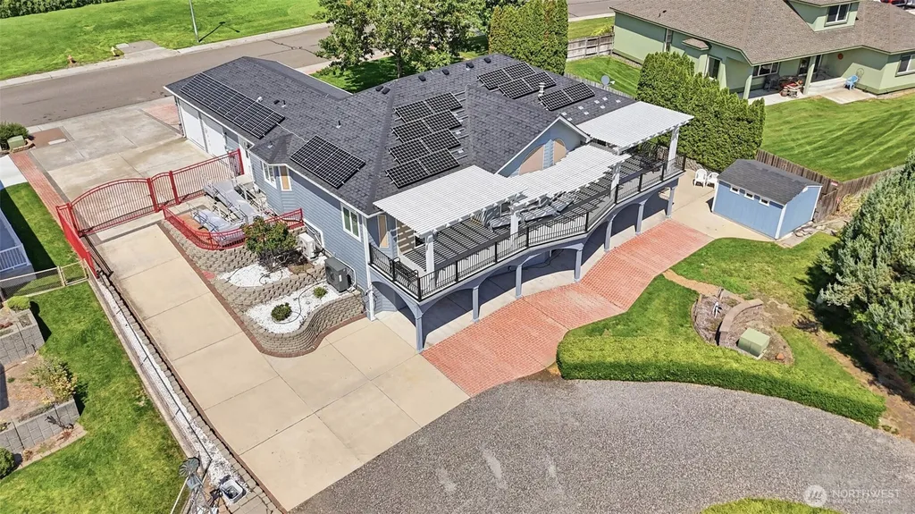 4004 Desert Plateau Pasco WA 99301