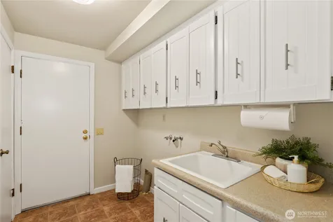 2719 36th Street SE Puyallup WA 98374