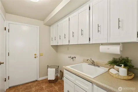 2719 36th Street SE Puyallup WA 98374