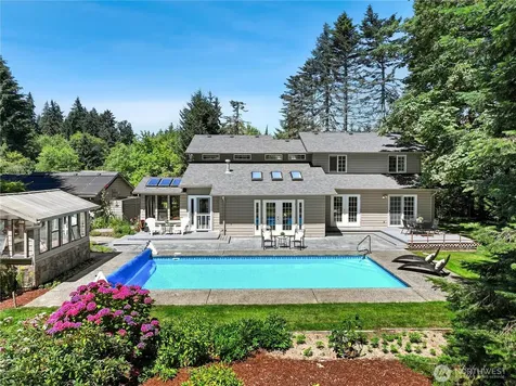 2719 36th Street SE Puyallup WA 98374