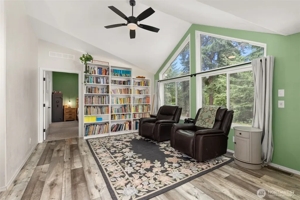 127 Brookside Lane Chehalis WA 98532