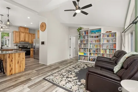 127 Brookside Lane Chehalis WA 98532