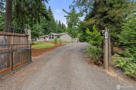 127 Brookside Lane Chehalis WA 98532