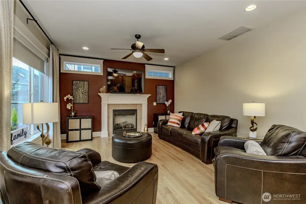 1829 SE 8th Place Renton WA 98057