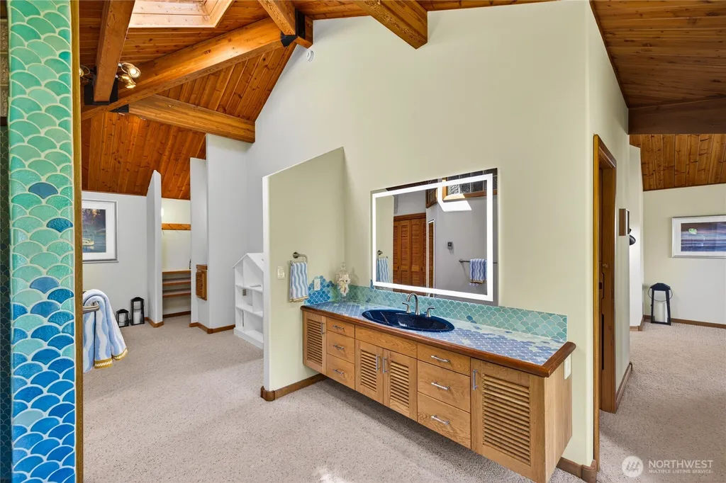 11752 Esther Lane Anacortes WA 98221