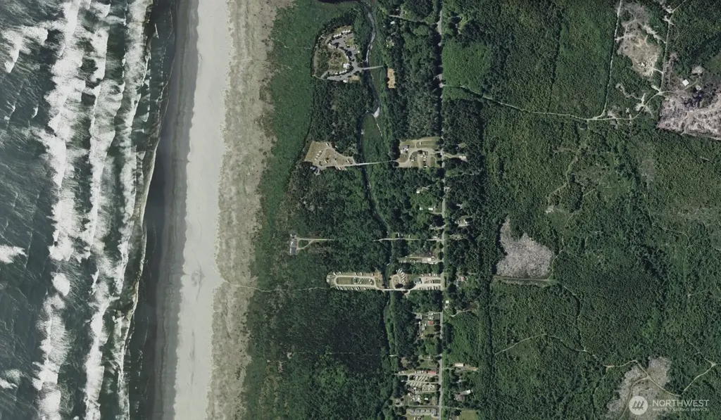 2765 Wa-109 Ocean Shores WA 98569