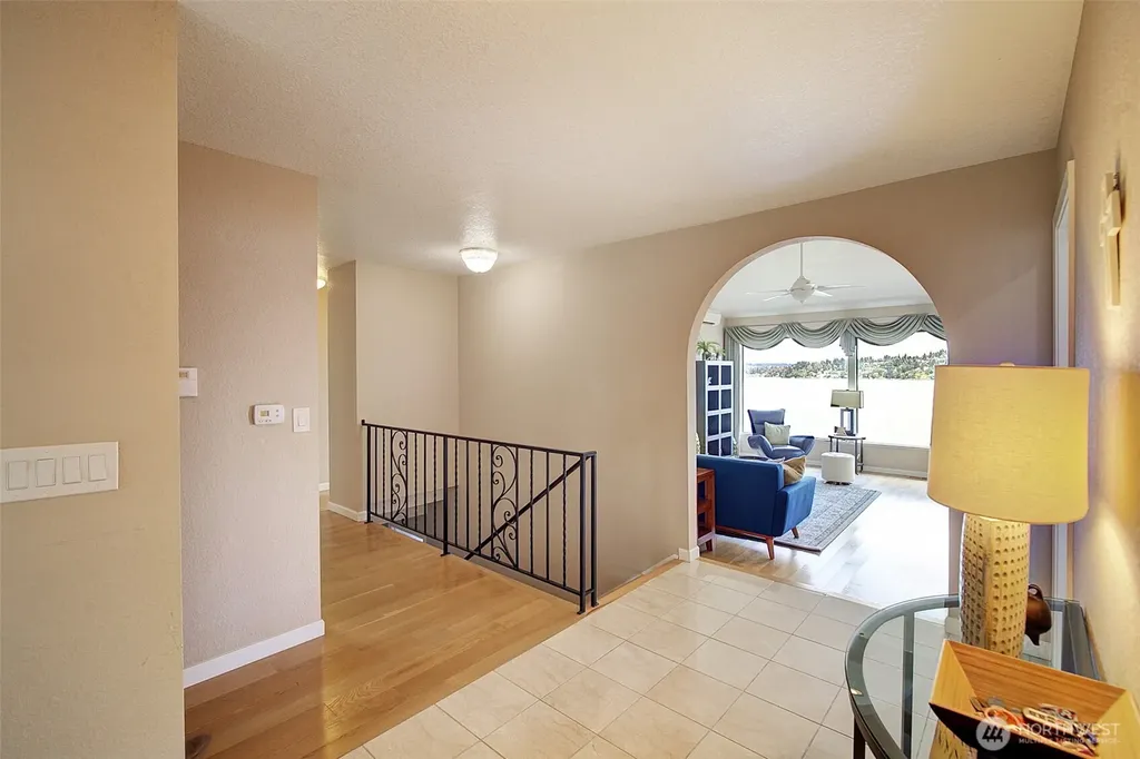 14820 39th Avenue NE Lake Forest Park WA 98155