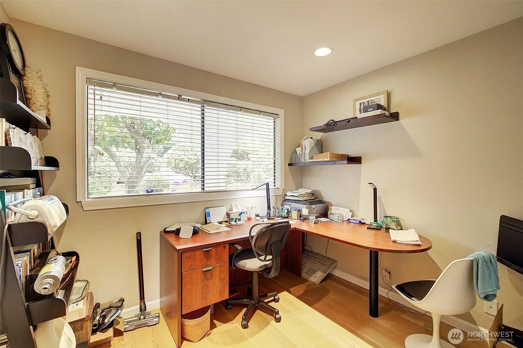 14820 39th Avenue NE Lake Forest Park WA 98155
