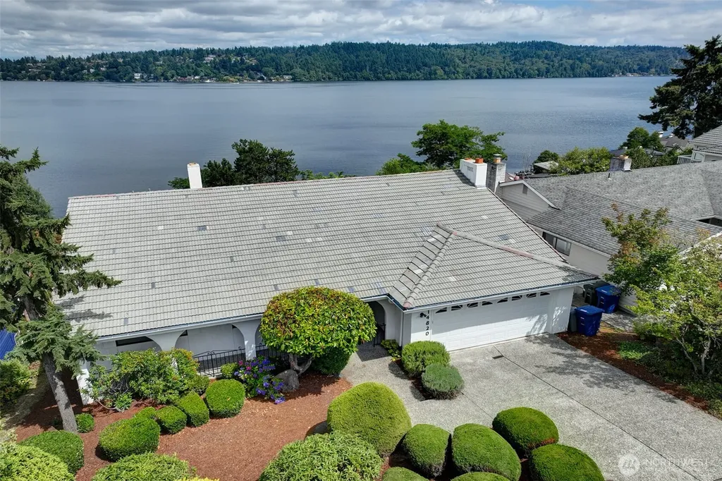 14820 39th Avenue NE Lake Forest Park WA 98155